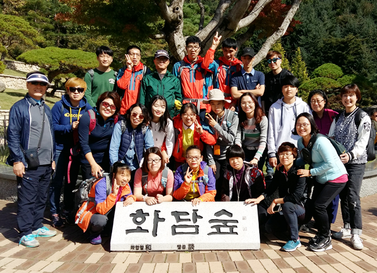 2016년 새해에도 FST 모든 임직원 가족분들의 건강과 행복만 가득하시기를 기원합니다. 새해 복 많이 받으세요!